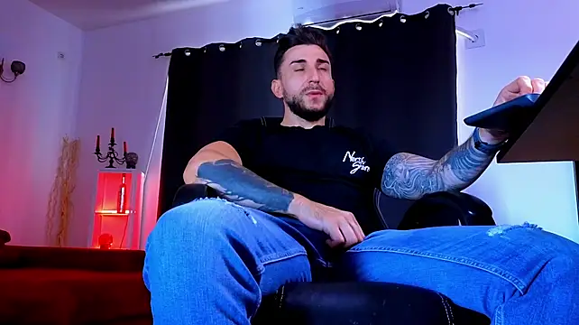 MightyAaron66 webcam
