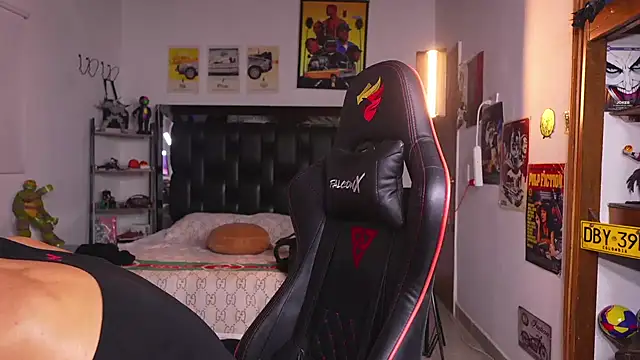logan_hugh8