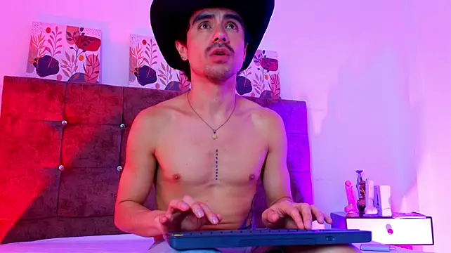 Ethan_Briggs_ webcam
