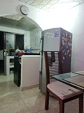 laurabassii live cam preview