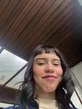 AntonellaCooper_Pink webcam