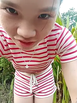 MiuMiu-Babyy webcam