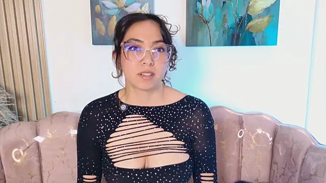 VeronicaJonesss_ webcam