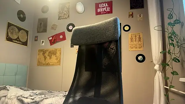 EllyCerry webcam