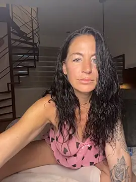 Charlieinparadise webcam