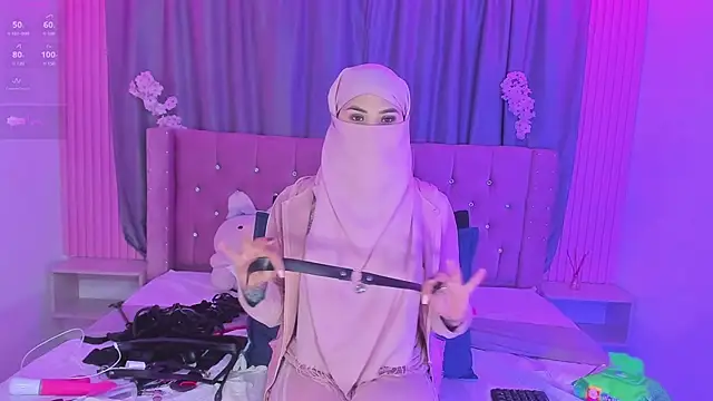 Nayla-Mouna webcam