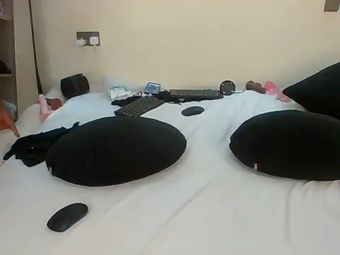 Petite_Baybee webcam