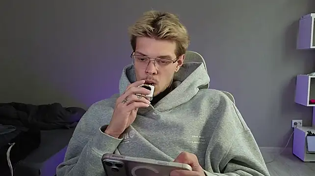 DENIS_HERE