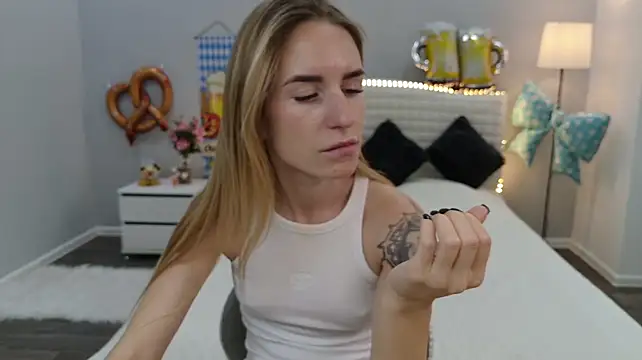 DeboraHorny webcam