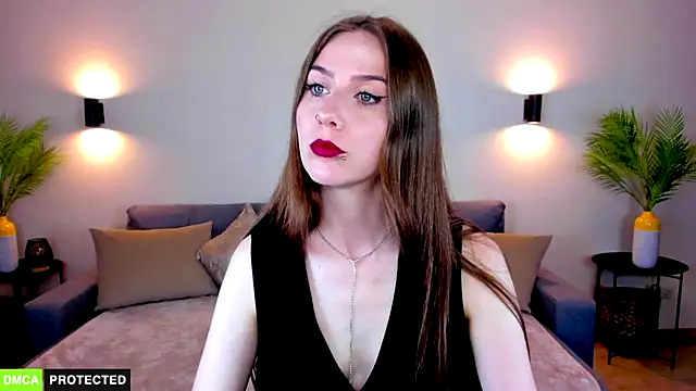 TheWoman__ webcam