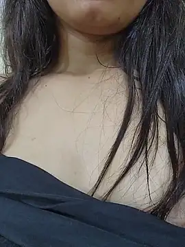 CuteSarikaLIVE webcam