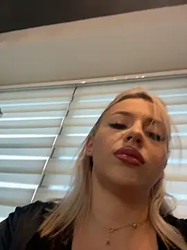IveySin webcam