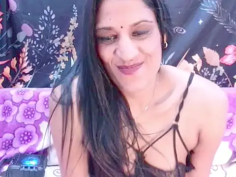 indiansexcsmile4u webcam
