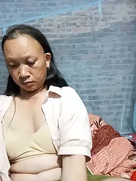 Linda-04 webcam