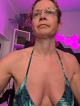 AnnikaRose webcam