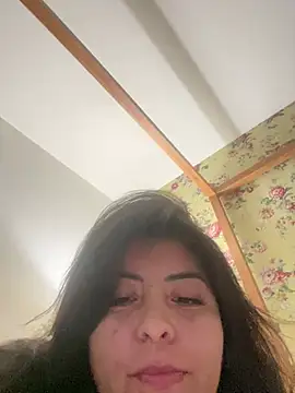 MissDivine webcam