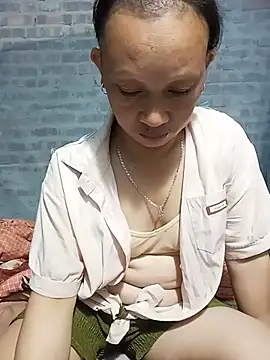 Linda-04 webcam