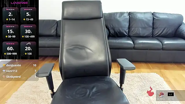 HornyNalia webcam