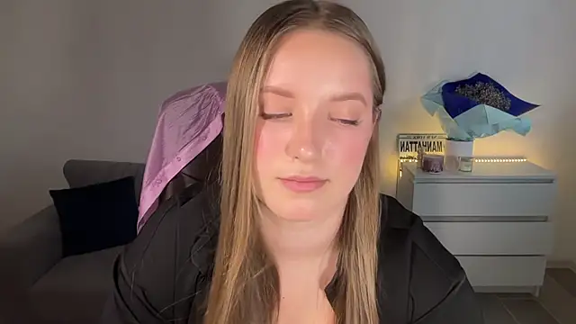 EvaMaddison webcam