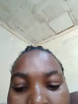 Ebonny-ass23 live cam on StripChat