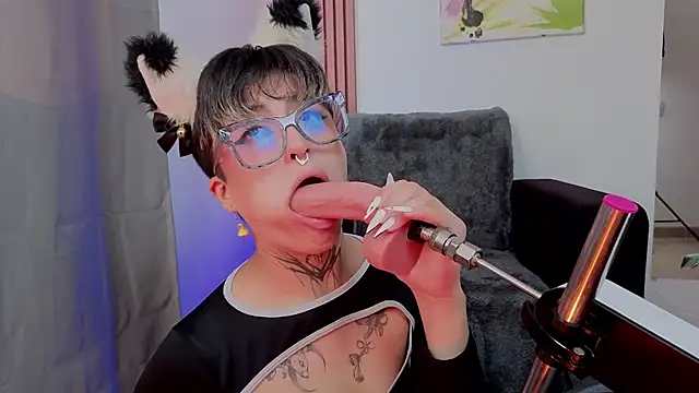Rebeka-baker webcam