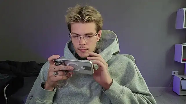 DENIS_HERE