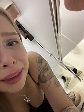 Liza_risky webcam