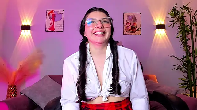 Seraphine_18 webcam