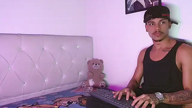 Angel_foxc13 webcam