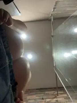 Valentina-gomezz webcam