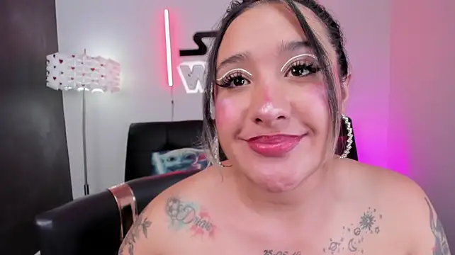 miss_danika webcam