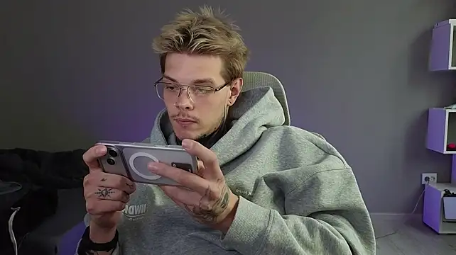 DENIS_HERE webcam