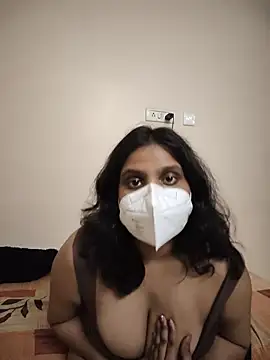Tasty_Bunnyyy webcam