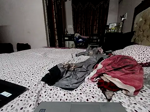 Ruhani-Love webcam