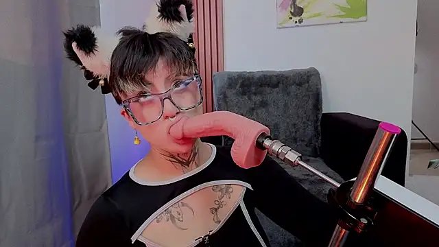 Rebeka-baker webcam