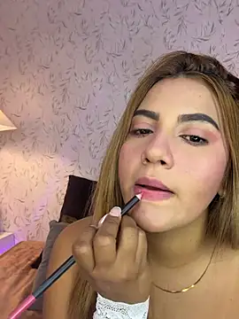 Natasha_Brm webcam