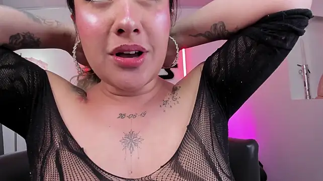 miss_danika webcam