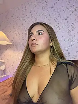 Natasha_Brm webcam