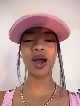 Annacherry_77 webcam