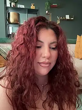CurvyKimmy1 webcam