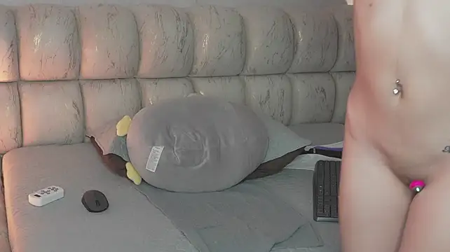 Alanna-Rosse webcam