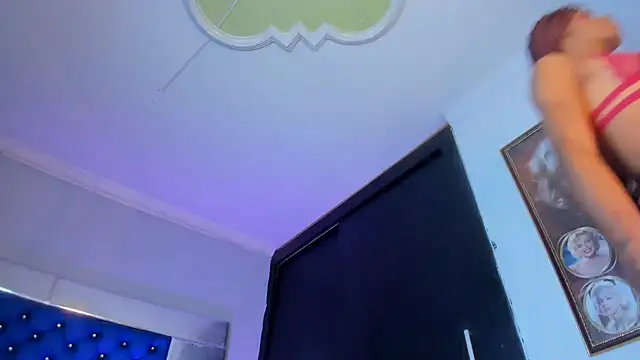 Ciara_HotTs webcam