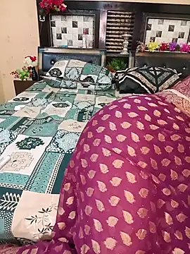 PRIYA_22 live sex cam