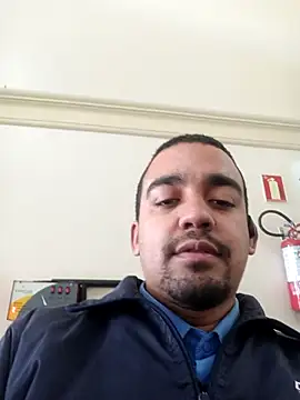 morenogostoso29 live sex cam