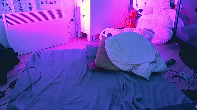 CeriseLapine webcam