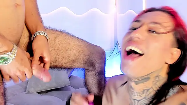 ArohomLester_