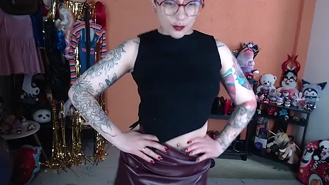 MissMiia2 live cam on StripChat
