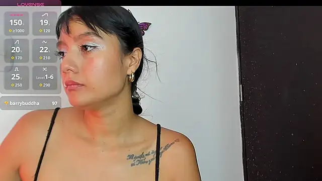 charlottekiss99 webcam