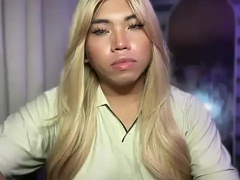 QueenOfPain19 live sex cam