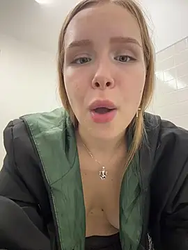 Liza_risky webcam